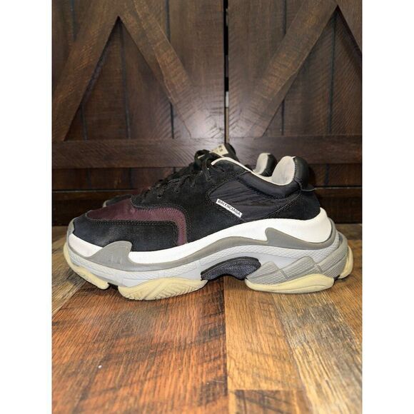 Balenciaga Triple S Black/Noir/Bordeaux/Burgundy Suede Nylon Men’s Size 6US - Picture 3 of 15